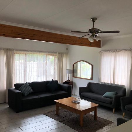 Danville Forest Guest House & Apartments Durban Ngoại thất bức ảnh